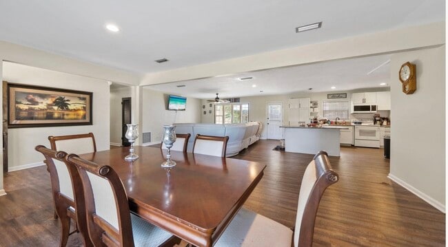 Photo - 1018 W 12th St