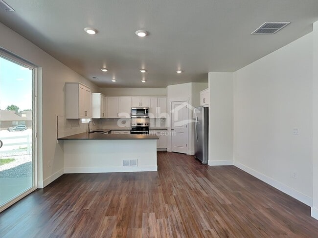 Photo - 804 S Oak St