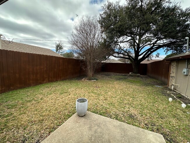 Photo - 3011 Lockmoor Ln