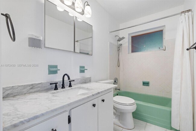 Photo - 710 N 65th Ter