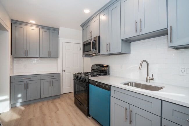 Photo - 57 Washington Cir