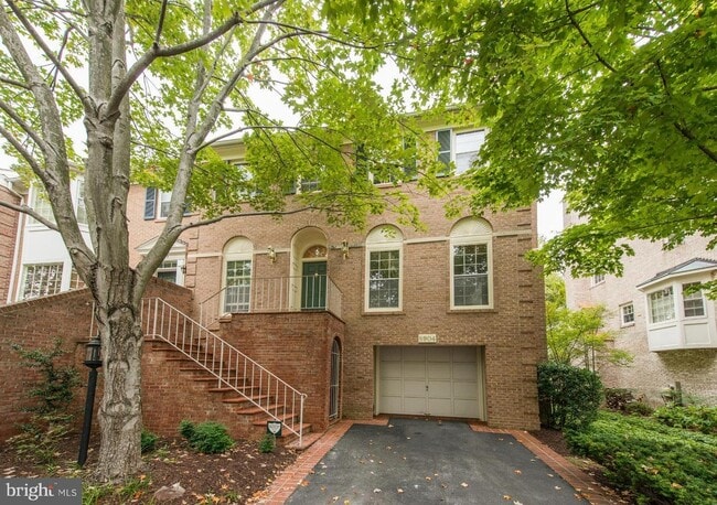 Photo - 8904 Barrowgate Ct