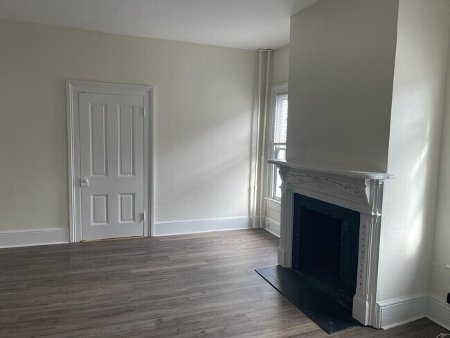 Photo - 503 Hanover St