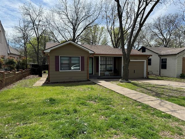 Photo - 1018 W Brockett St House
