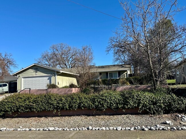 Photo - Charming Home with Open Floor Plan in West Redding