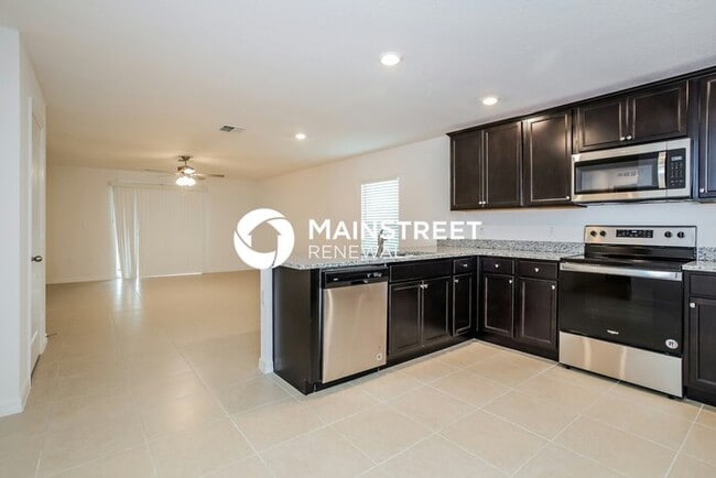 Photo - 4 Bedroom Pet-Friendly Home in Dundee, FL ...