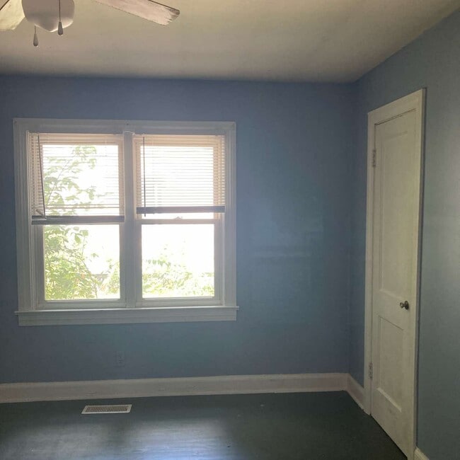 Photo - 2710 Lindsey Dr