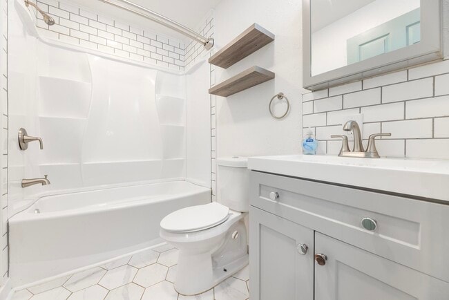 Photo - 436 Archcrest St