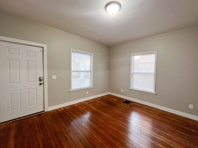 Photo - 154-156 Leighton Avenue Unit 156 Leighton Avenue