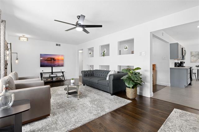 Photo - 3364 Darvany Dr