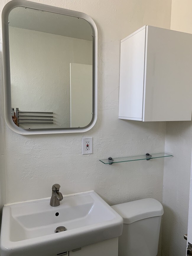 Photo - Sunnycrest Canoga