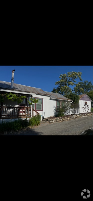 Building Photo - 517 Pleasant Valley Rd Rental