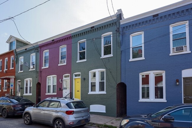 Photo - 464 Lafayette St