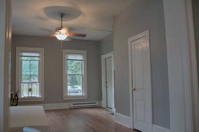 Photo - 304 W Columbia Ave Unit 1E