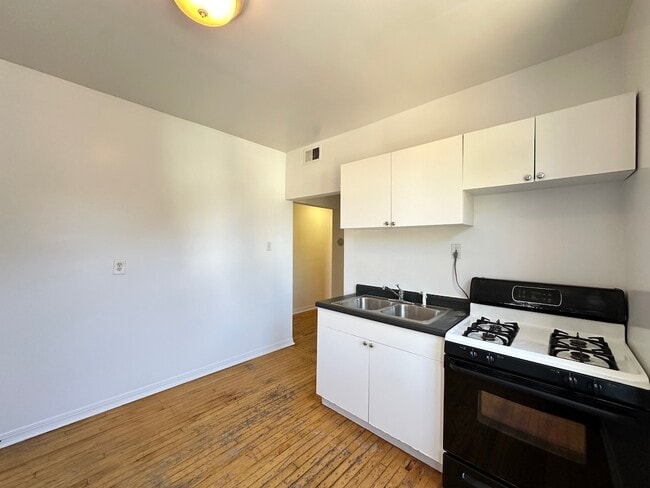 Photo - 3044 W Wellington Ave Unidad 3