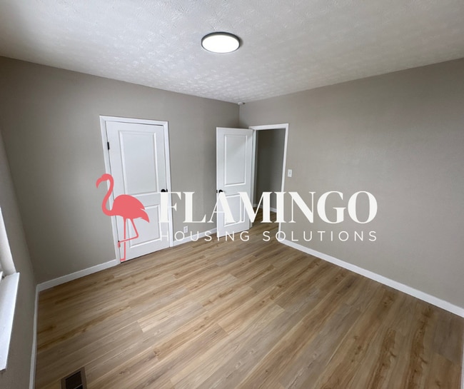 Photo - 221 Hickory St