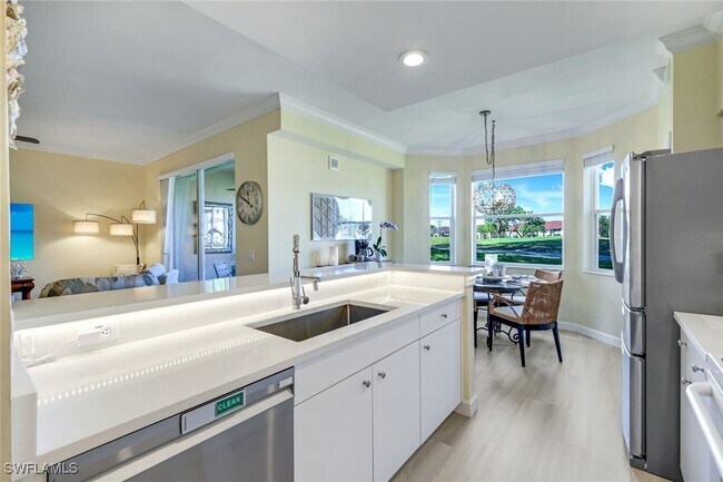Building Photo - 2690 Cypress Trace Cir Unit 3212