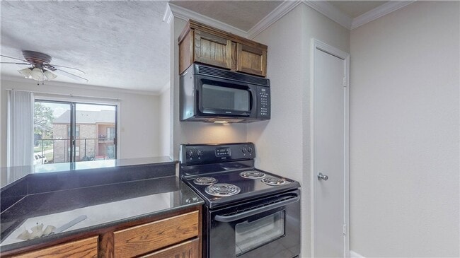 Photo - 904 University Oaks Blvd Unit 24