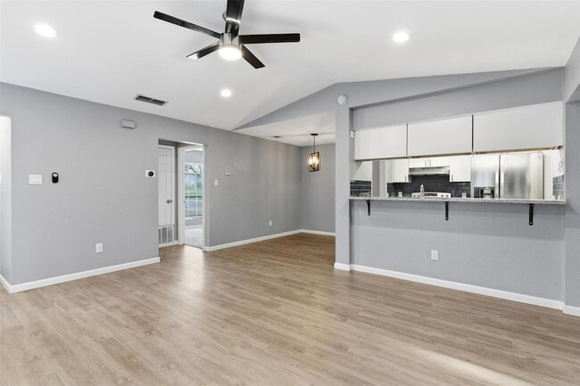 Photo - 8101 Dowling Cove Unit B