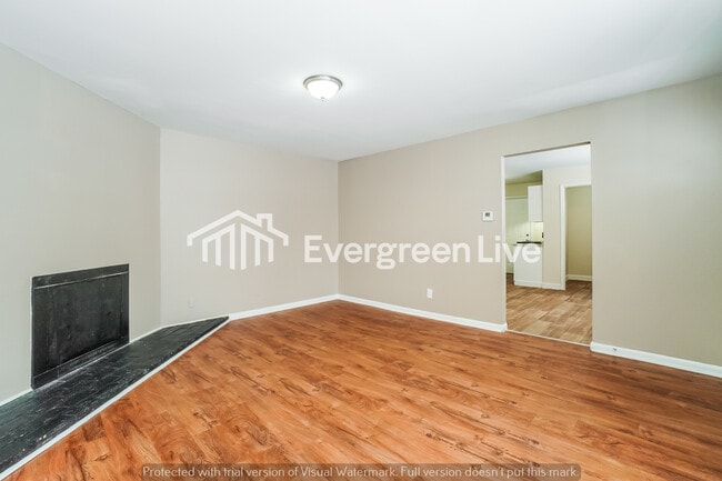 Photo - 212 E Alcott Rd