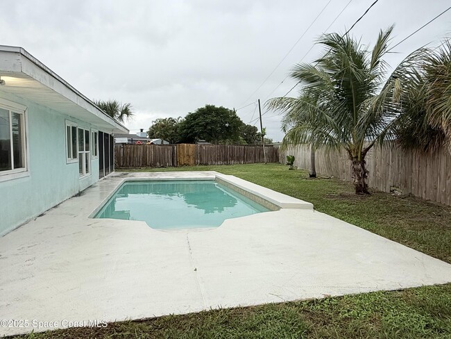 Photo - 320 Duet Ave