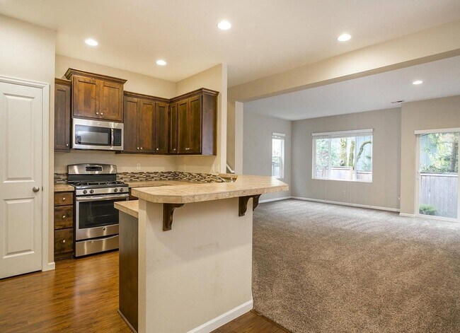 Photo - 4 bedroom 2.5 bathroom home