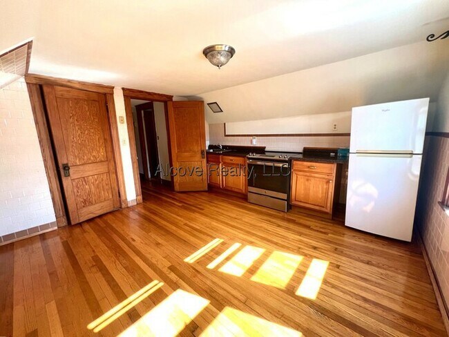 Photo - 40 Alfred Rd Unit 3