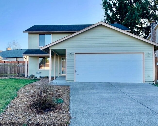 Building Photo - Spacious Home with Large Backyard in Union...