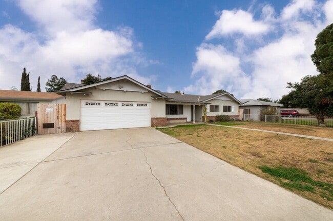 Photo - 3825 Bianchi Way