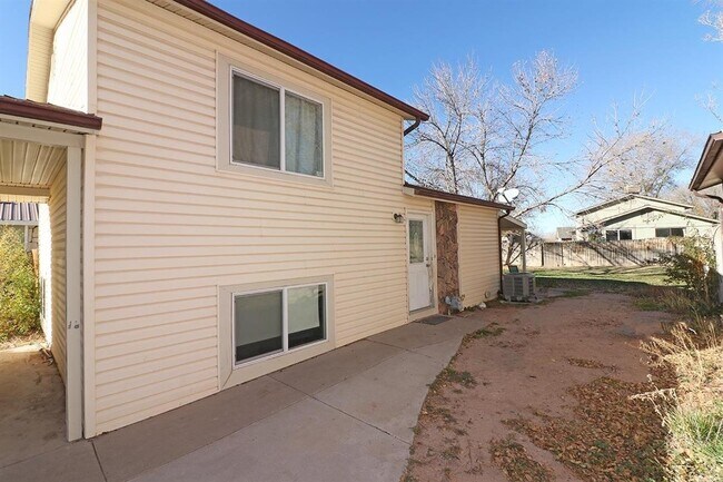 Photo - 1168 Olson Ave