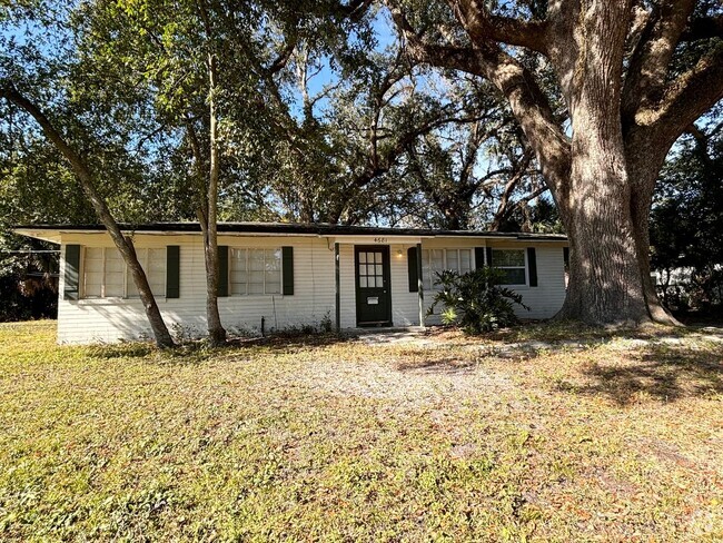 Building Photo - Ortega Ranch Style Home