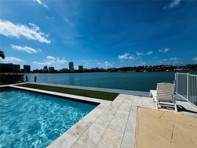 Photo - 960 Bay Dr Apartment Unit 912