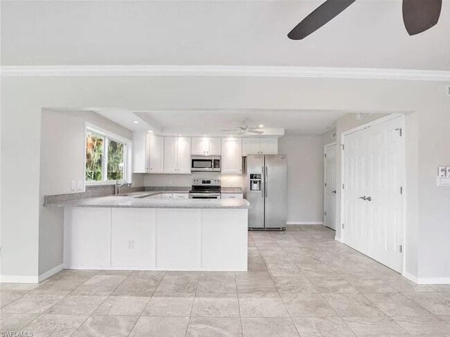 Photo - 4265 Island Cir
