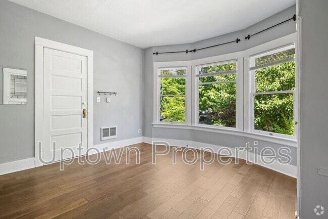 Building Photo - 1005 SE 27th Ave Unit 2 Rental