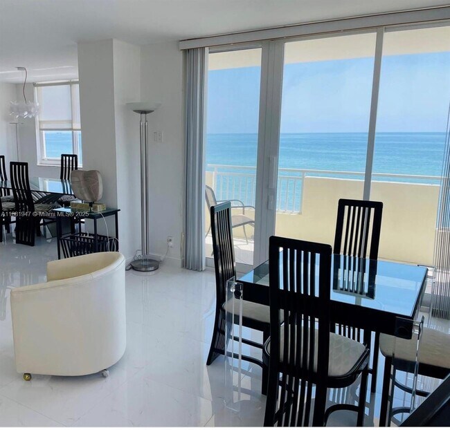 Photo - 3180 S Ocean Dr Unidad 408