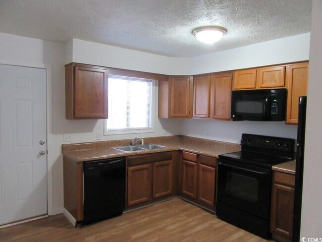 Photo - 4389 Lakeside Dr