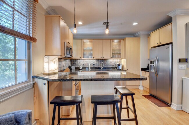 Photo - 75 NE 5th St