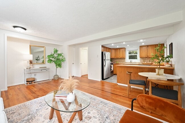 Photo - 13804 Redmond Wy