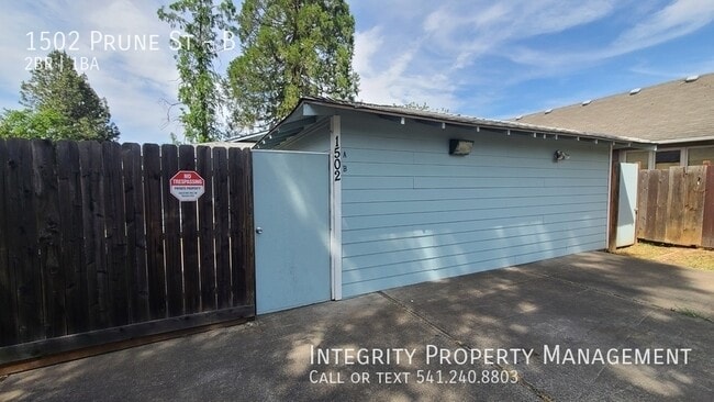 Photo - 1502 Prune St Unit B