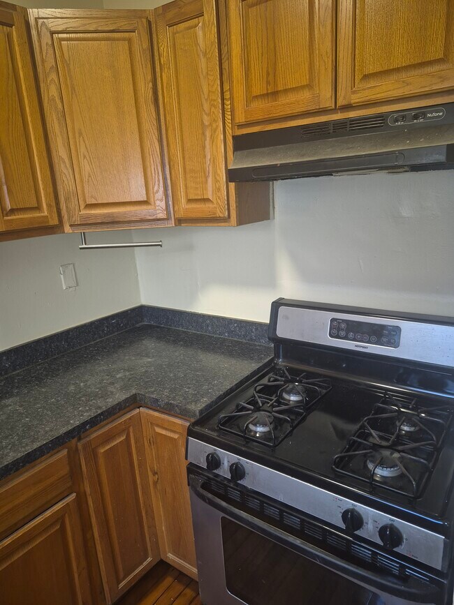 6 Park View St Unit 1