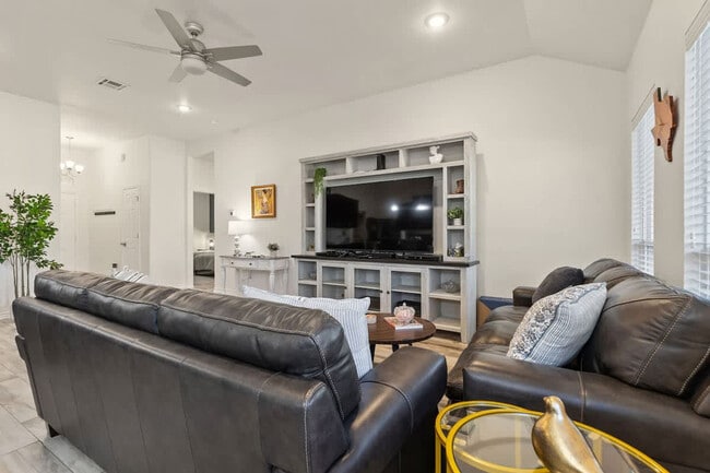 1021 Monte Verde Dr Unit SI ID1324865P