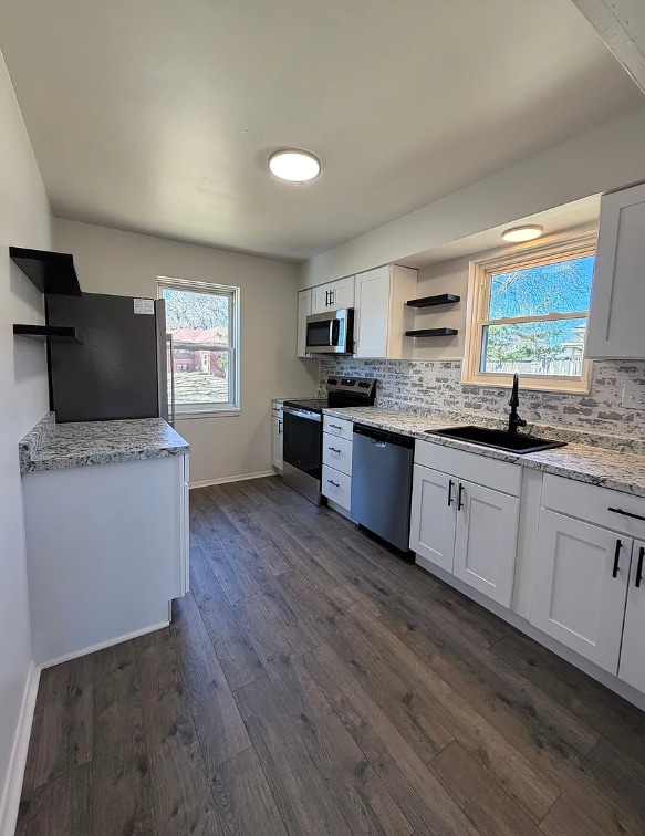 Photo - 5711 NW Hillside Dr