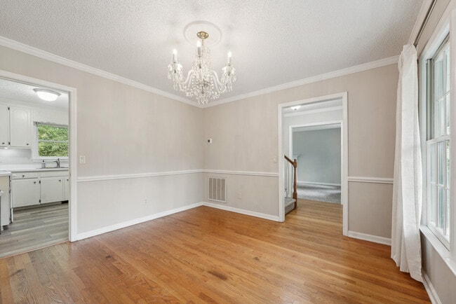 Photo - 1610 S Wade Ave