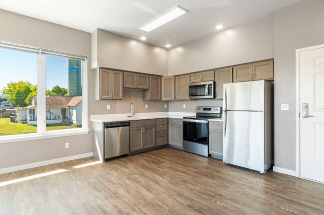 Photo - 1925 S I St Unidad A402