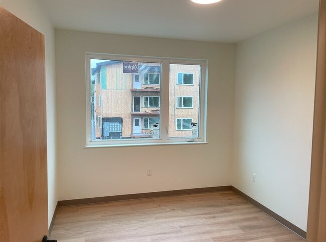 Building Photo - 14960 River Retreat Pl