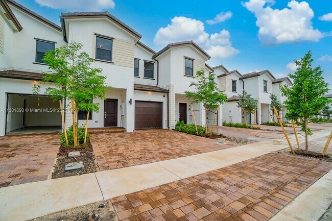 Photo - 207 SW 159th Ter