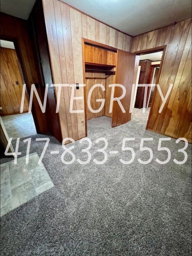 Photo - 1631 E. 8th; Springfield - HOUSE - THREE Bed; One Bath, Fenced Yard, Carport, Covered Patio