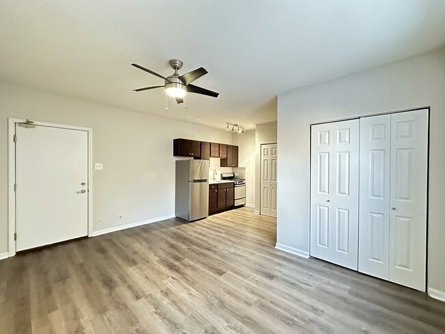 Building Photo - 1621 N Humboldt Blvd Unit J01P