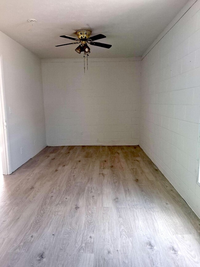Photo - 2952 7th Ave