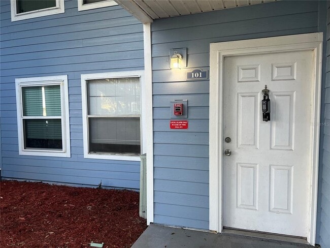 Building Photo - 2569 Grassy Point Dr Unit 101